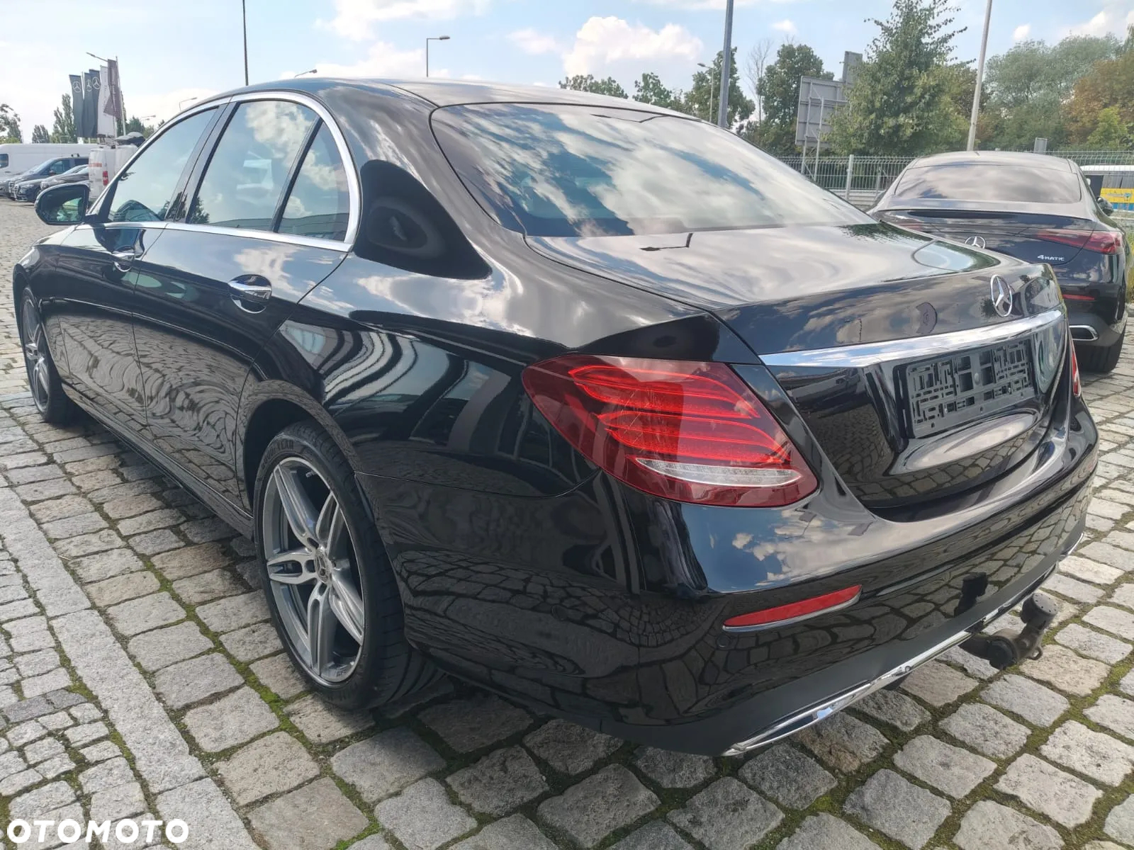 Mercedes-Benz Klasa E 400 d 4-Matic 9G-TRONIC - 4