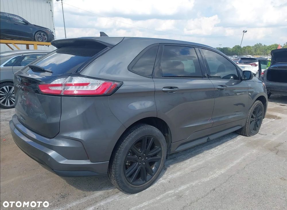 Ford Edge - 3