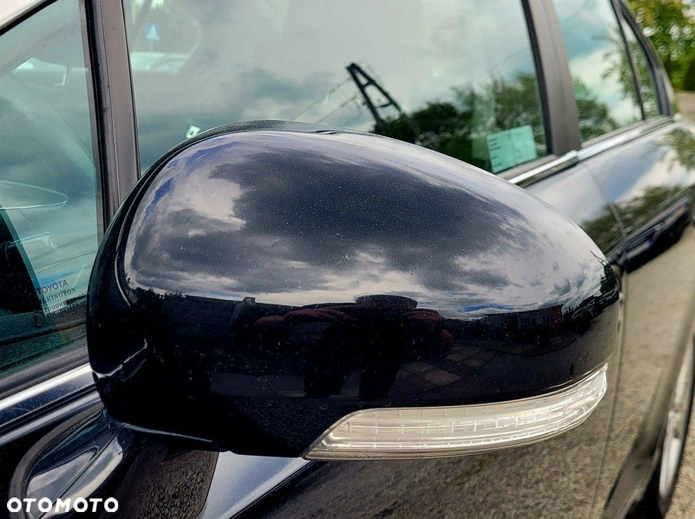 Toyota Avensis 2.0 D-4D Sol - 23