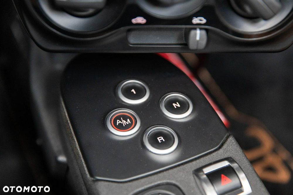 Alfa Romeo 4C - 38
