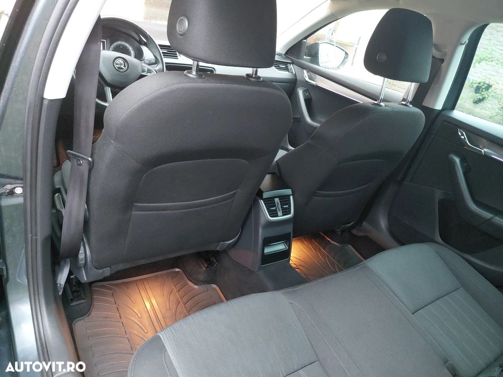 Skoda Octavia 1.5 TSI DSG Style - 20