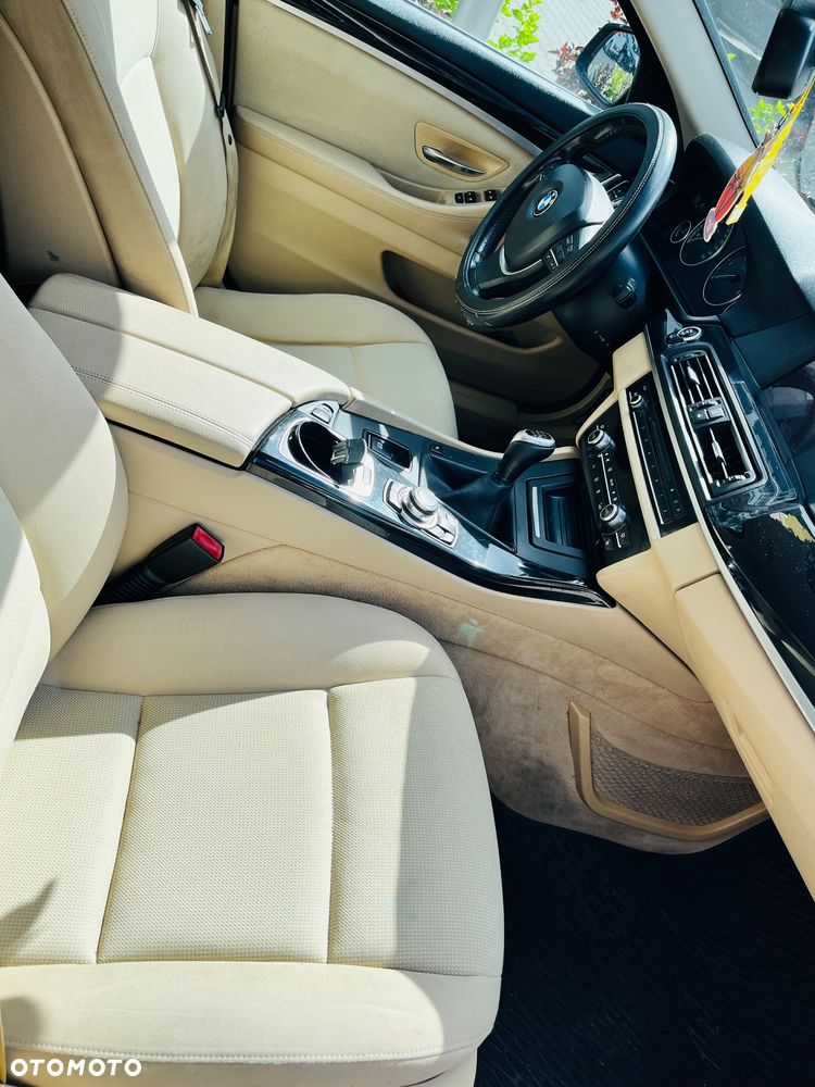BMW Seria 5 520d - 8