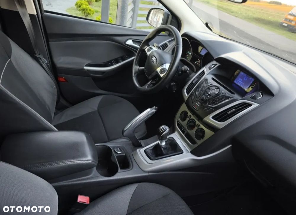 Ford Focus 1.6 TDCi Ambiente - 7
