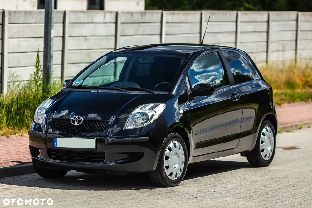 Toyota Yaris 1.0 VVT-i - 12