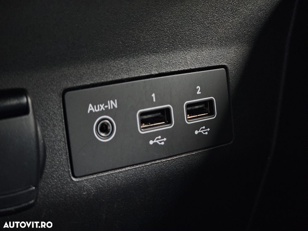 Renault Clio E-TECH Hybrid 140 BUSINESS EDITION - 21