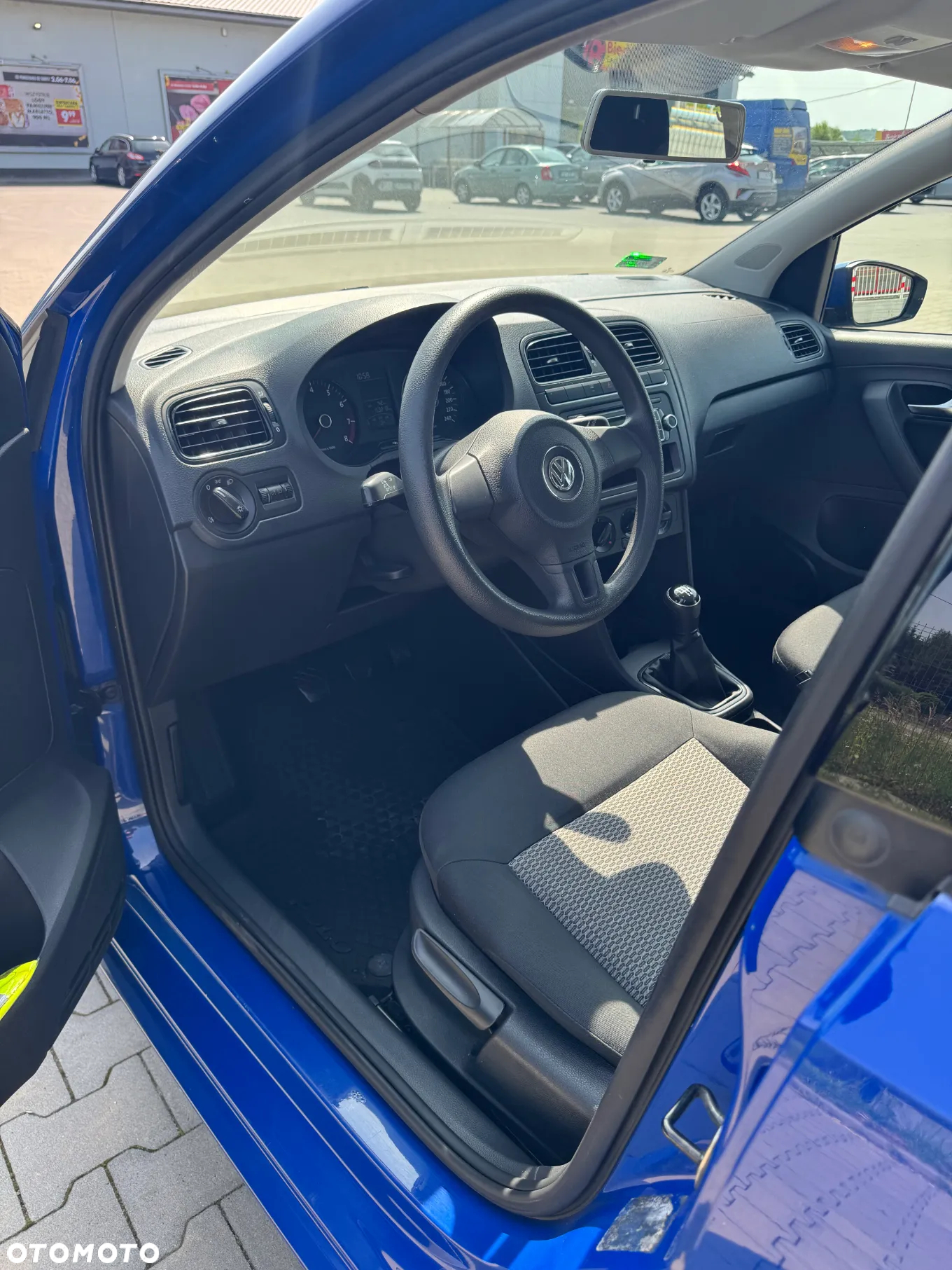 Volkswagen Polo - 8