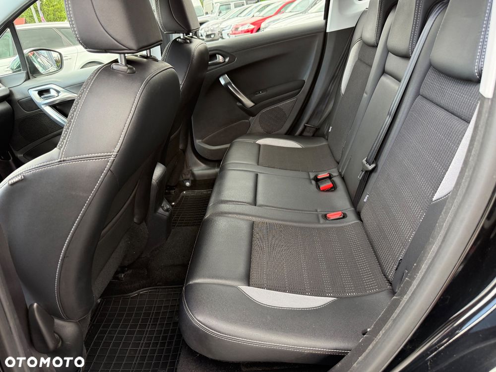 Peugeot 2008 PureTech 82 Style - 32