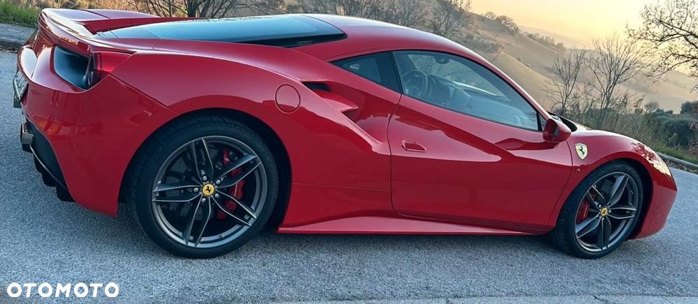 Ferrari 488 - 3