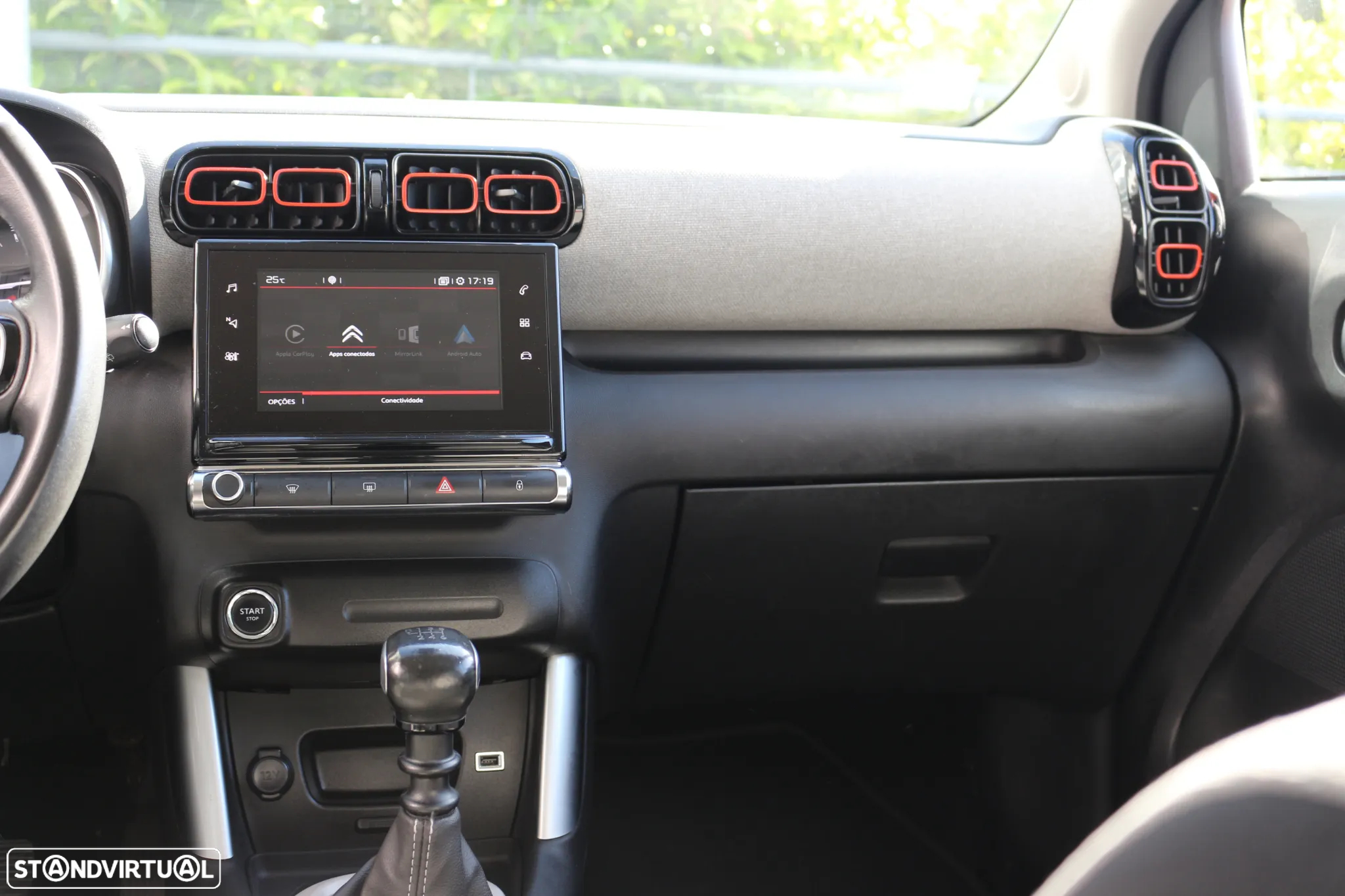 Citroën C3 Aircross 1.2 PureTech Shine - 12