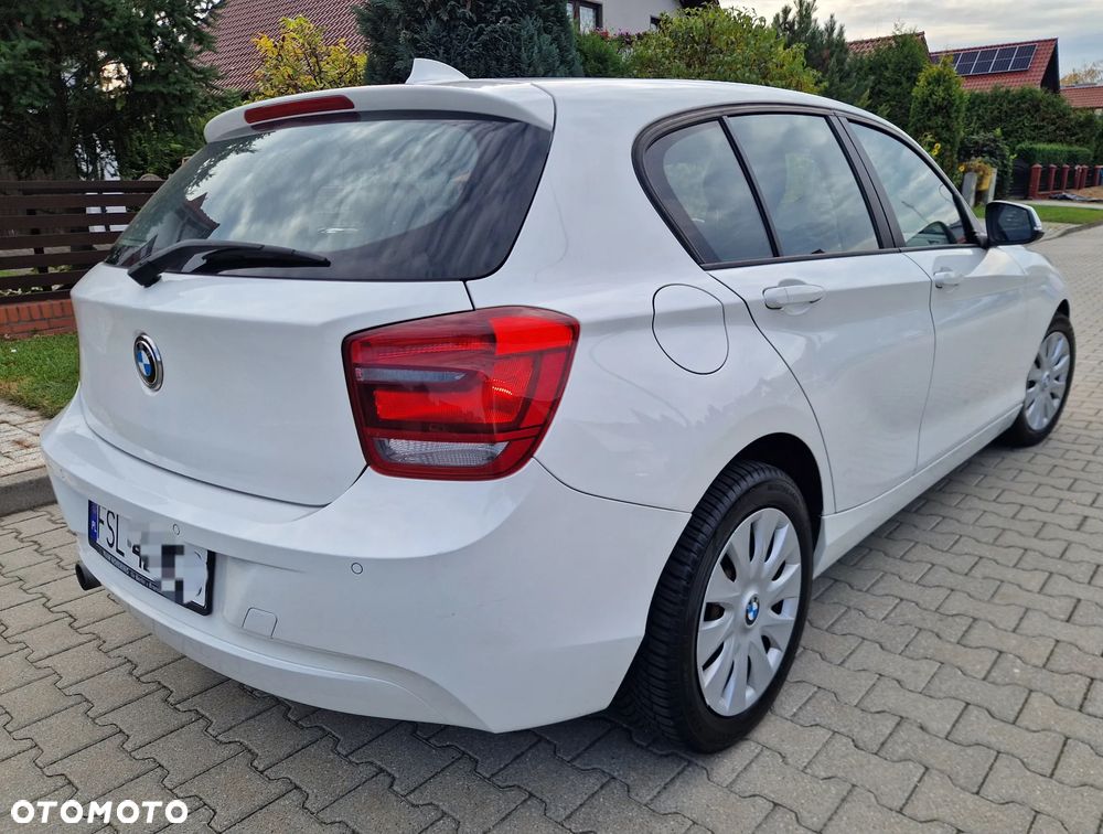 BMW 1 Series 2011 photo 3