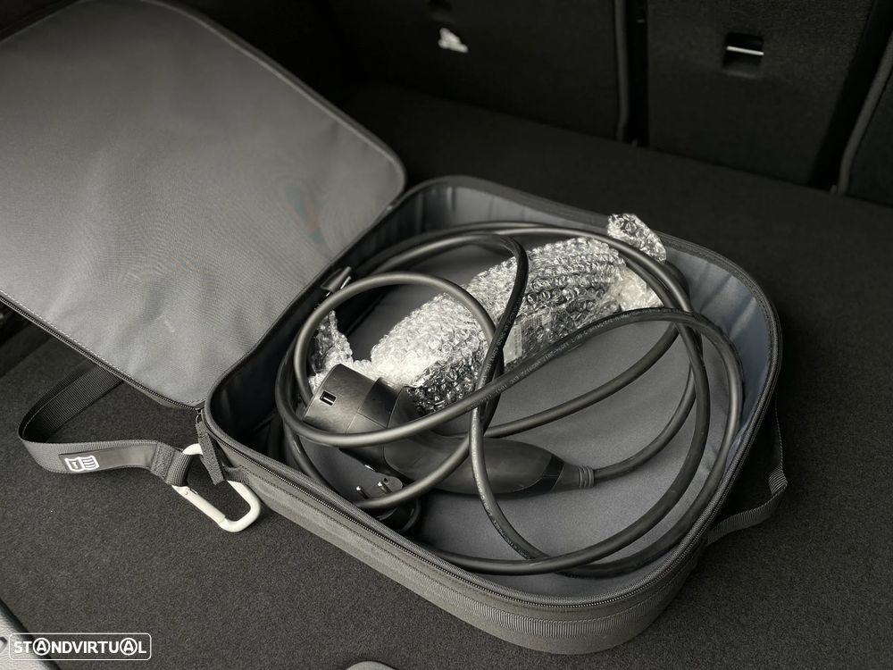 Mercedes-Benz EQA 250 - 24