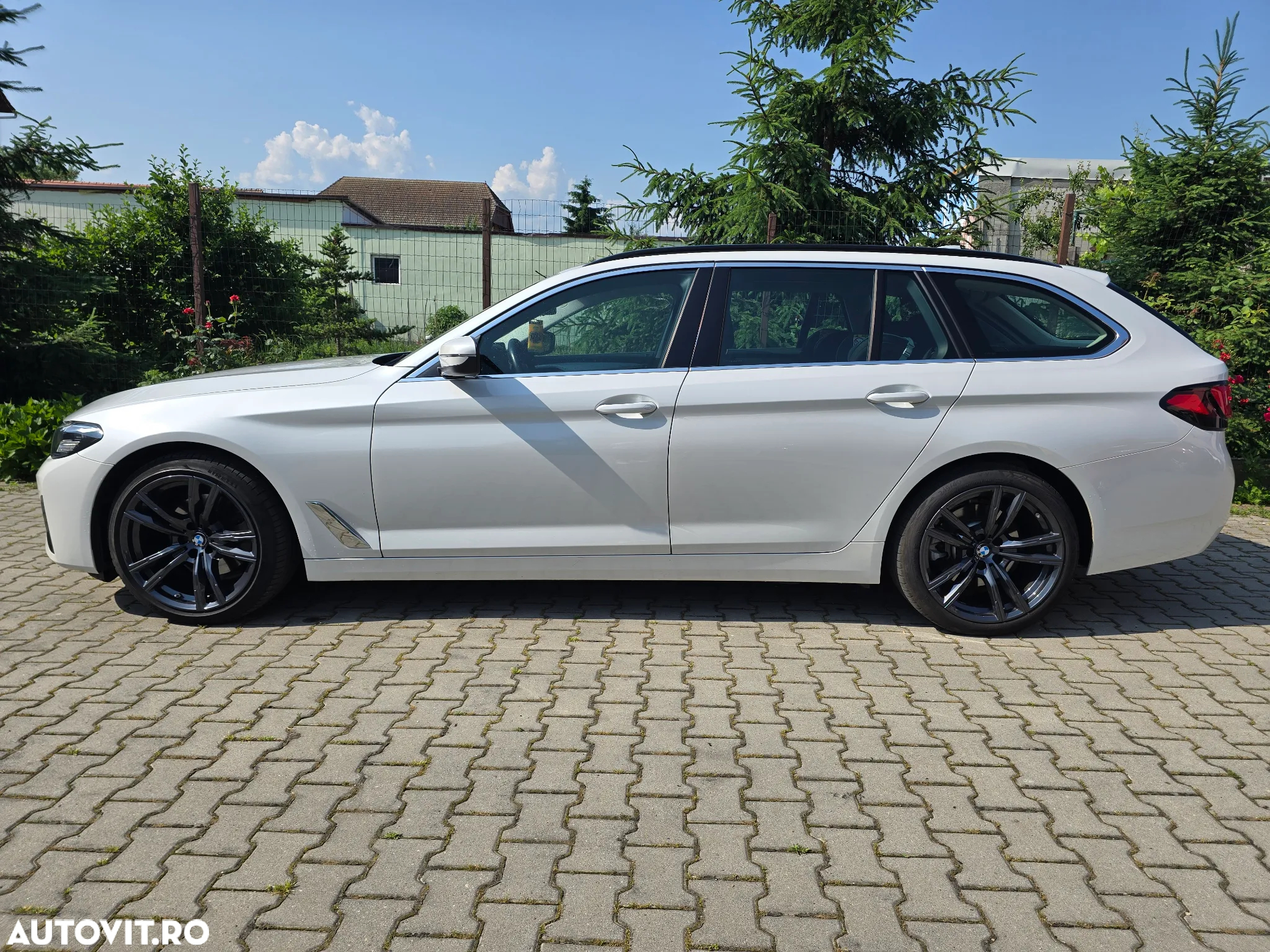 BMW Seria 5 520d Touring Aut. - 11
