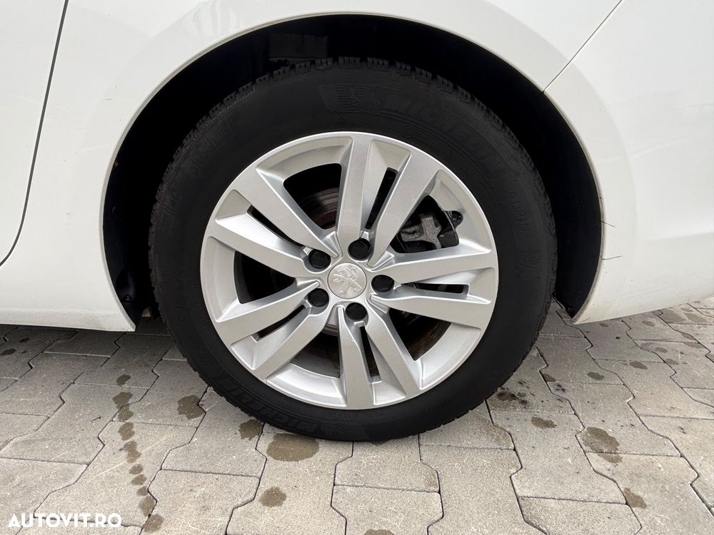 Peugeot 308 SW PureTech 110 Stop & Start Allure - 28