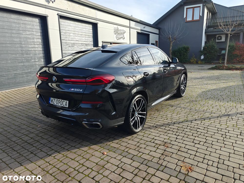 BMW X6M - 16