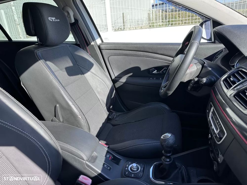 Renault Mégane Sport Tourer 1.5 dCi GT Line - 29