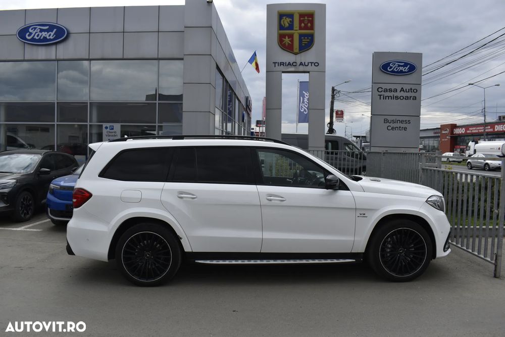 Mercedes-Benz GLS - 11