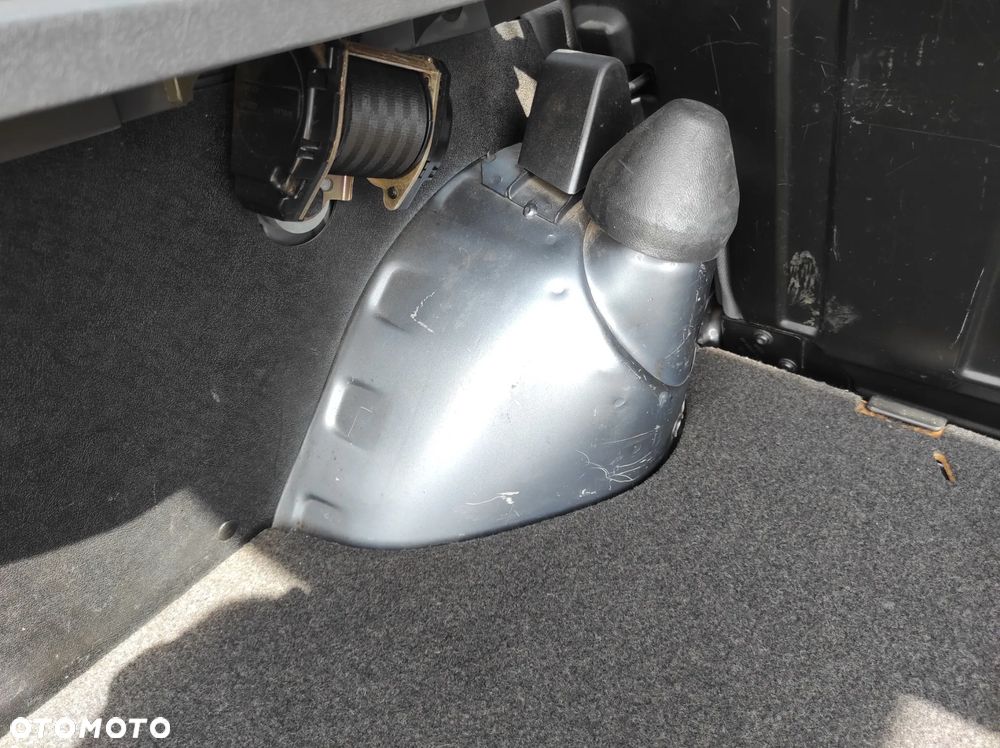 Ford Fiesta 1.1 C - 21