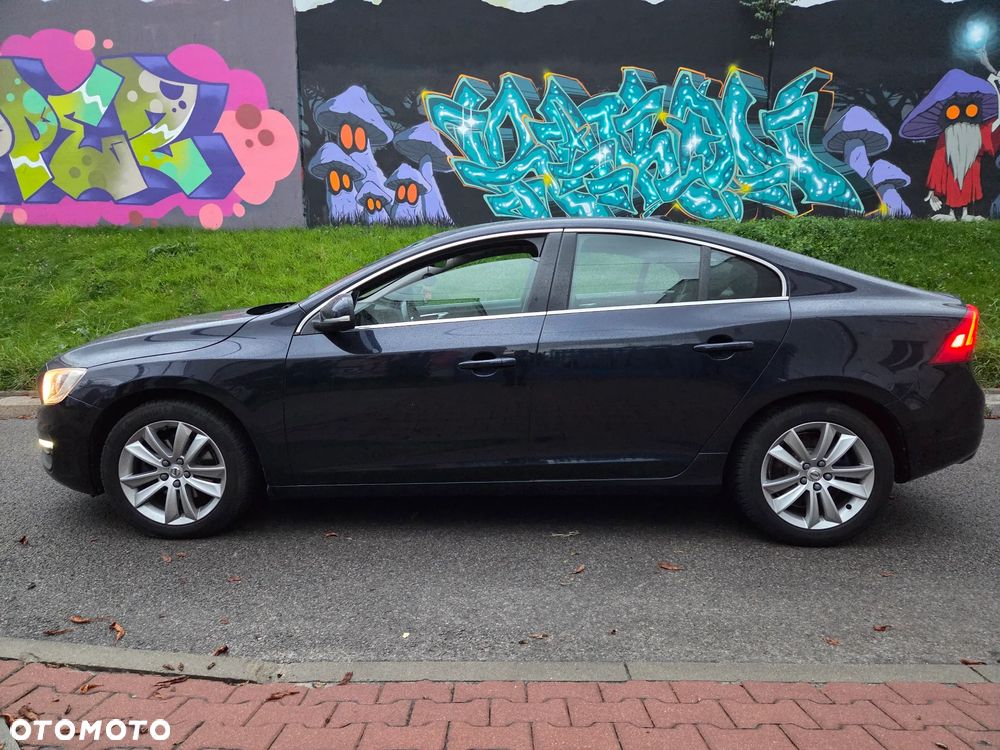 Volvo S60 D3 Drive-E Momentum - 10