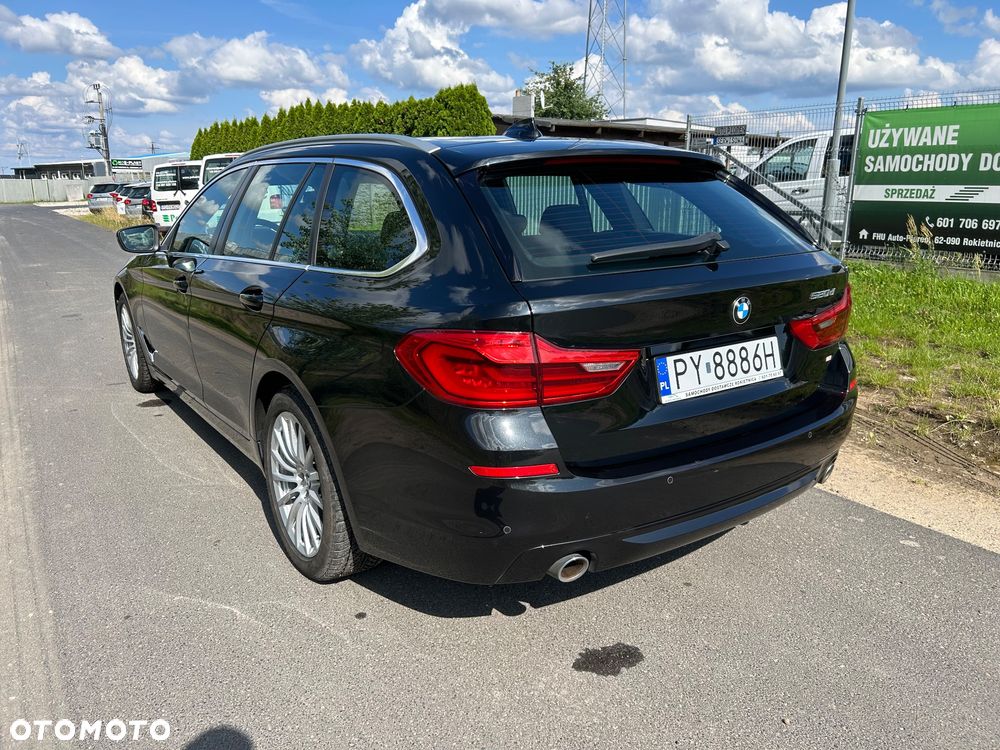 BMW Seria 5 520d Luxury Line - 4
