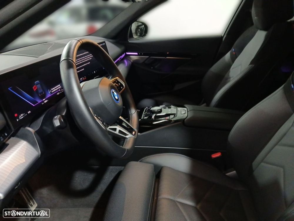 BMW 530 e Pack M - 11