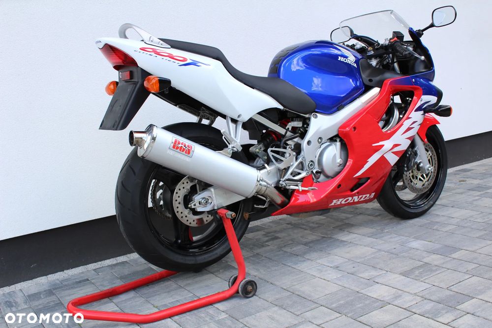 Honda CBR - 7