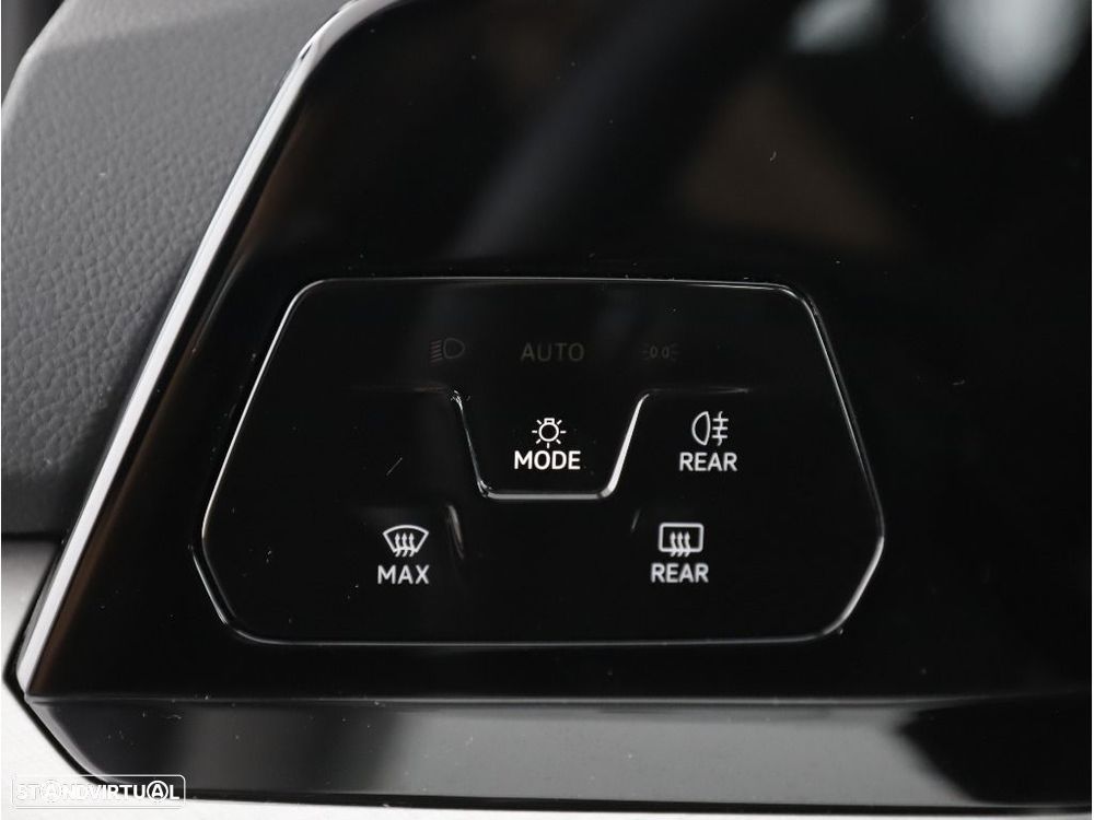 VW Golf 1.5 eTSI Style DSG - 28