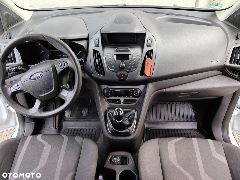 Ford Tourneo Connect - 18