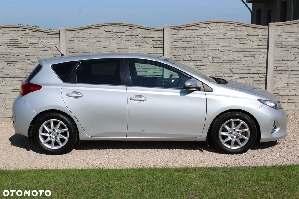 Toyota Auris 2.0 D-4D Comfort - 6