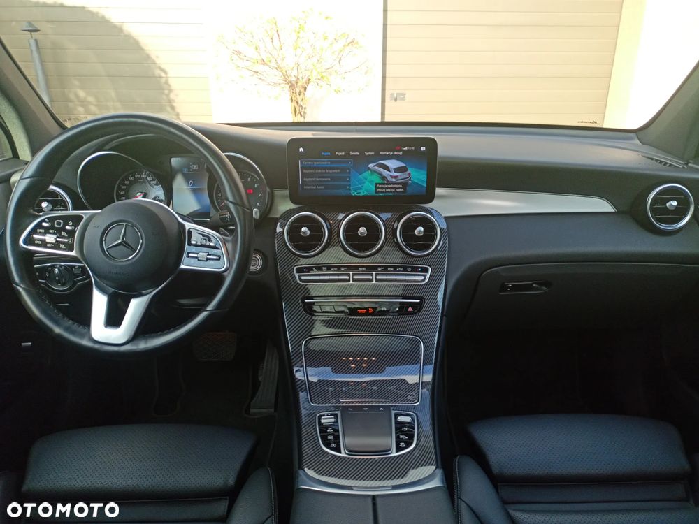 Mercedes-Benz GLC 300 4Matic 9G-TRONIC Exclusive - 17
