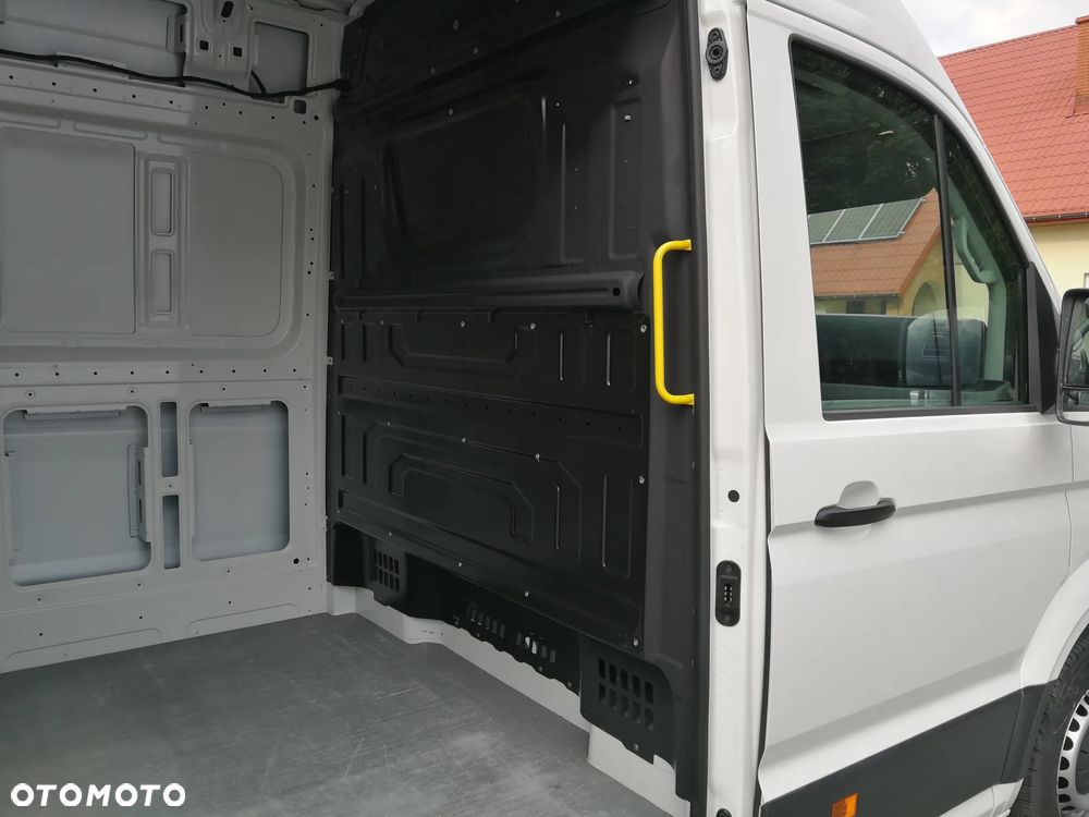 Volkswagen Crafter - 13