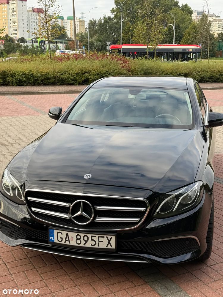 Mercedes-Benz Klasa E - 9