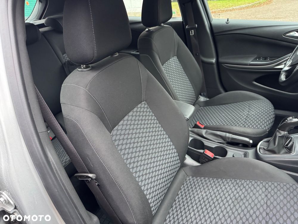 Opel Astra 1.2 T S&S - 12