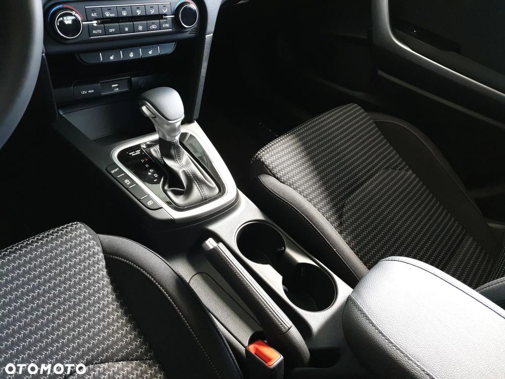 Kia XCeed 1.6 T-GDI M DCT - 14