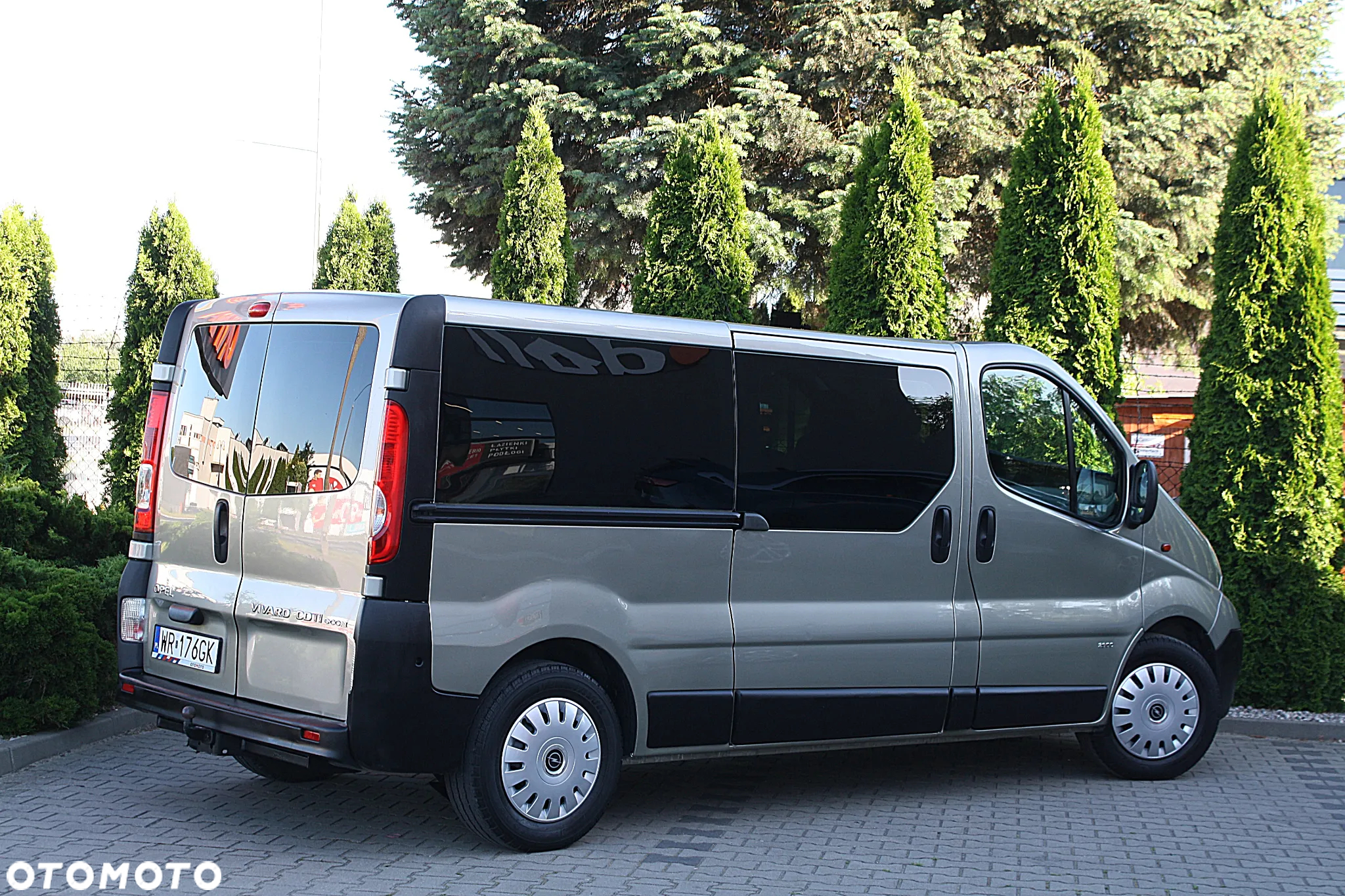 Opel Vivaro - 14