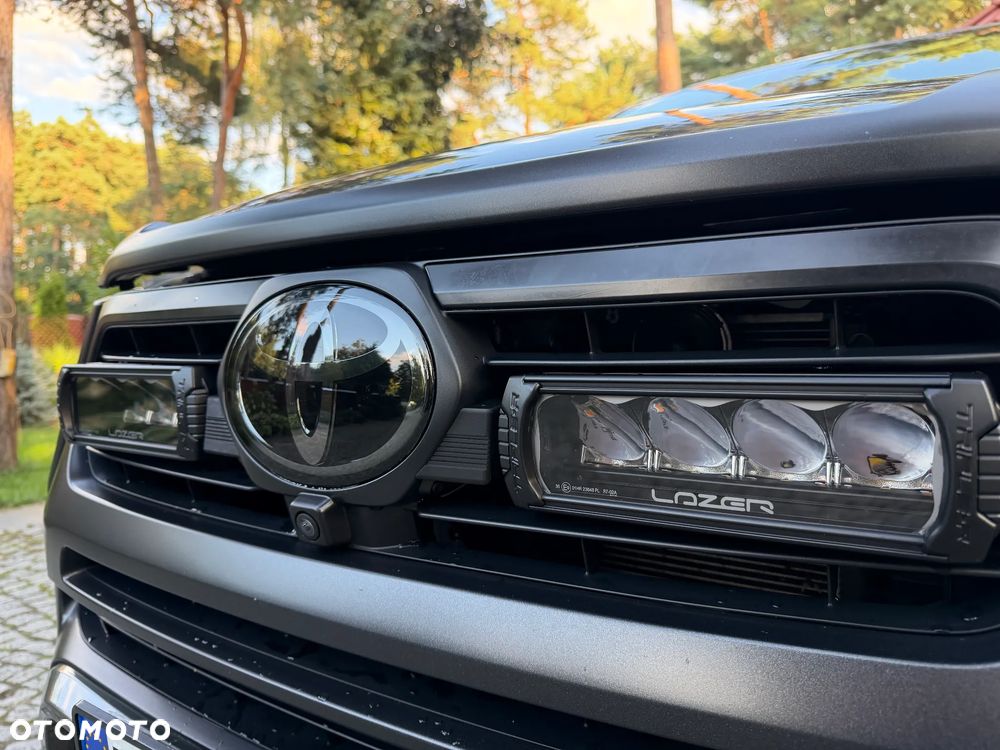 Toyota Hilux 2.8 D-4D mHEV Double Cab Invincible 4x4 - 13