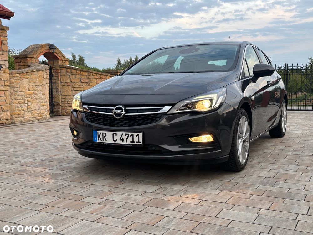 Opel Astra 1.4 Turbo Cosmo - 24