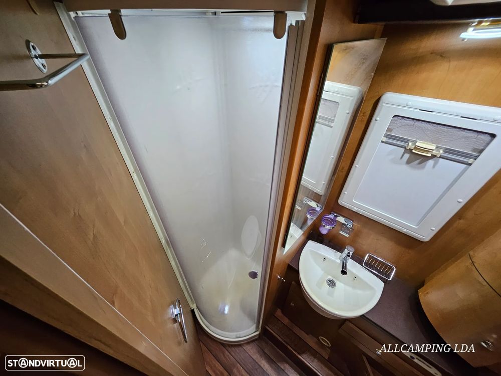 Rapido Le Randonneur Rápido 783F CAMA TRANSVERSAL - 37