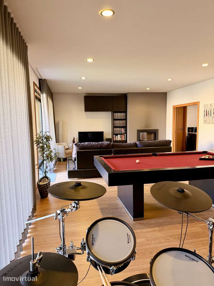 Moradia Independente | T5 | 1.200 m² de Terreno | 25 Minutos do Porto - Grande imagem: 4/34