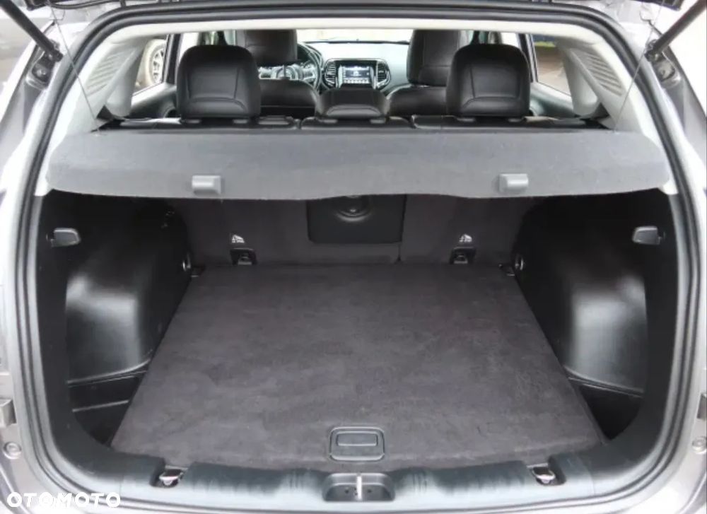Jeep Compass - 8