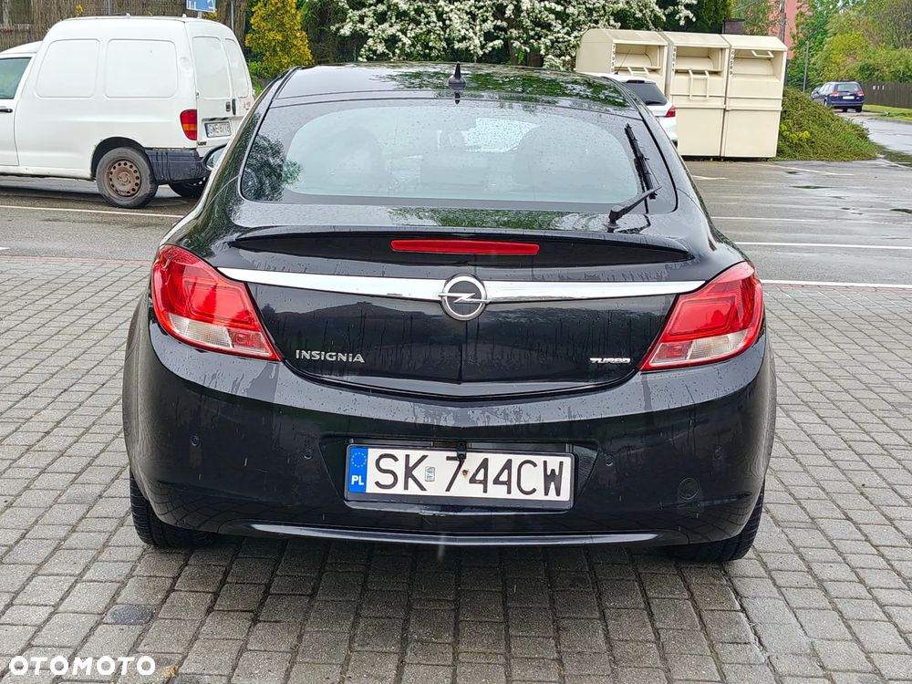 Opel Insignia 2.0 CDTI - 11