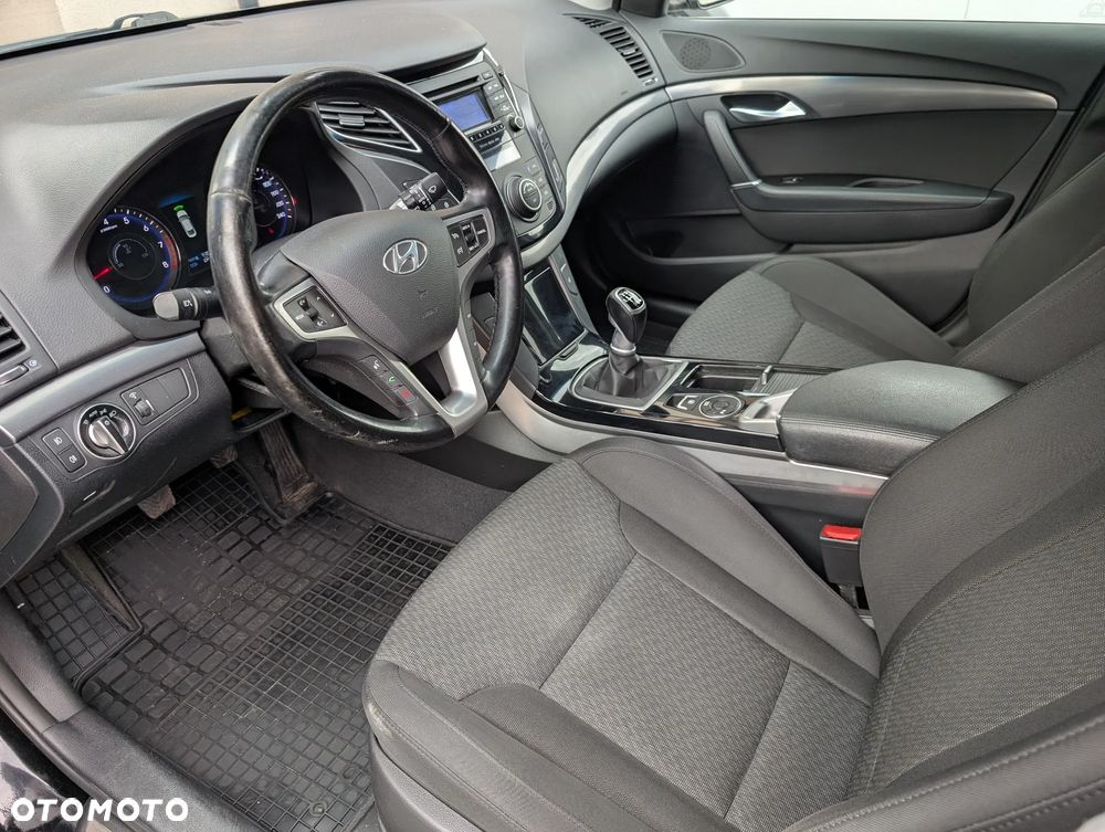 Hyundai i40 1.6 GDI Comfort + - 17