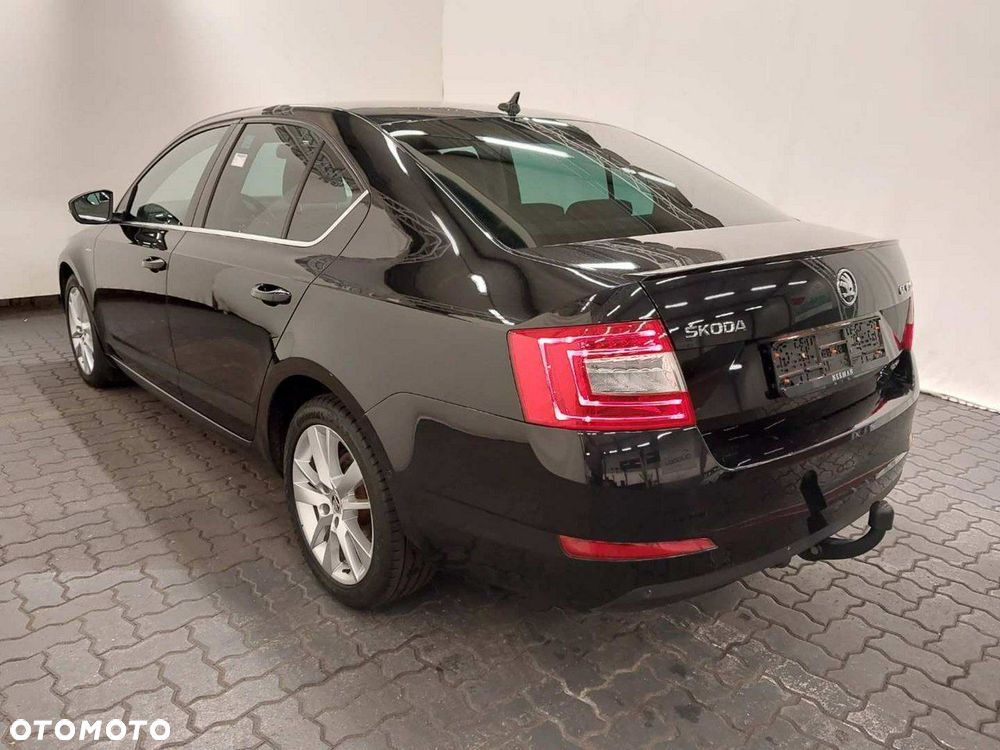 Skoda Octavia 1.8 TSI 4x4 L&K DSG - 4