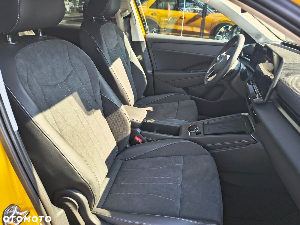 Volkswagen T-Roc - 11