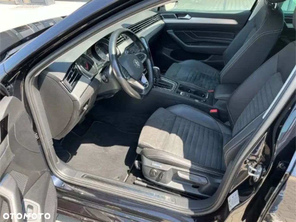 Volkswagen Passat 2.0 TDI SCR Style DSG - 15