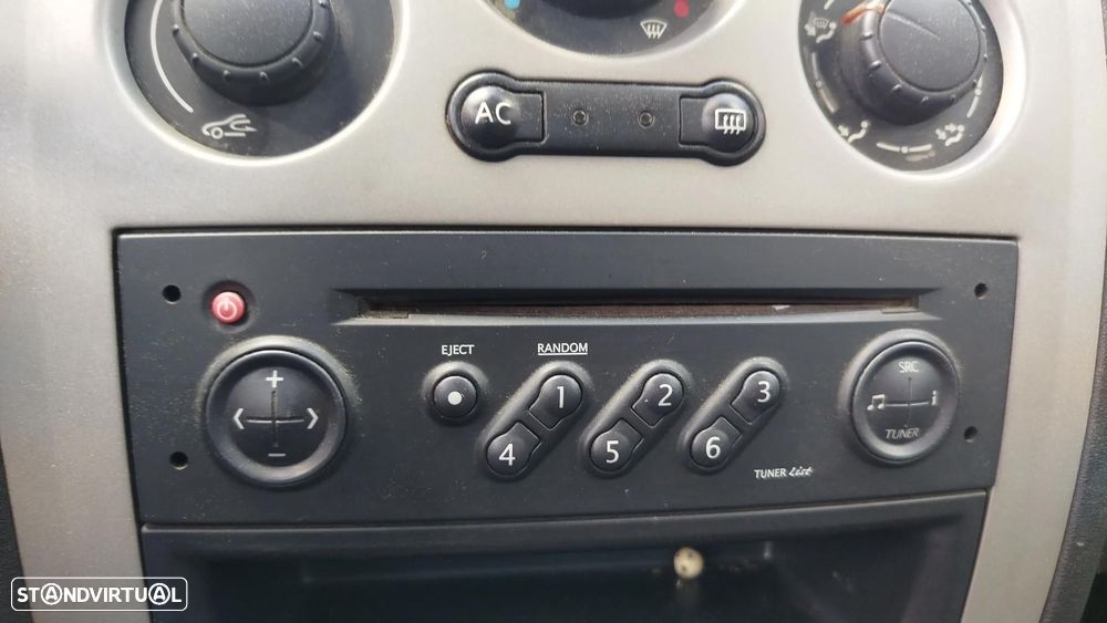 Rádio / auto-rádio RENAULT Megane II Sedan (LM0/1_) - 1