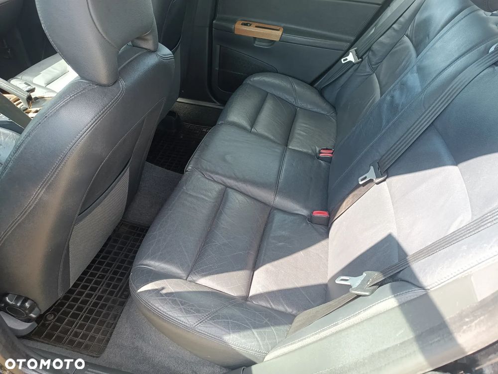 Volvo S40 - 11
