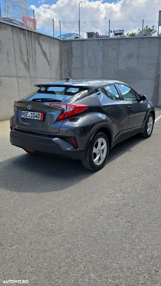 Toyota C-HR - 4