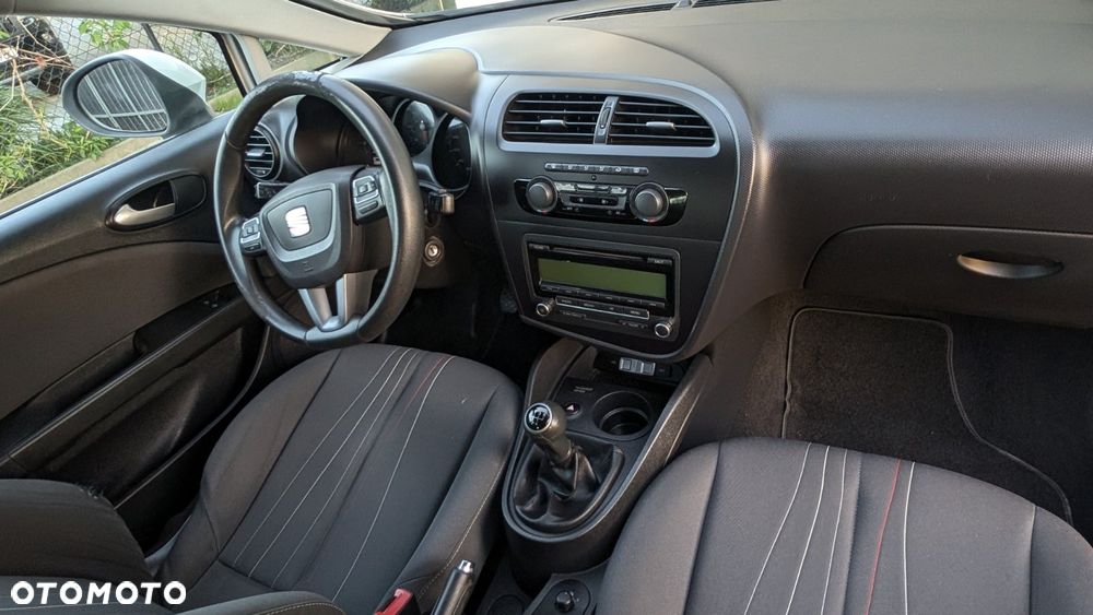 Seat Leon 1.6 TDI DPF Reference Copa - 10