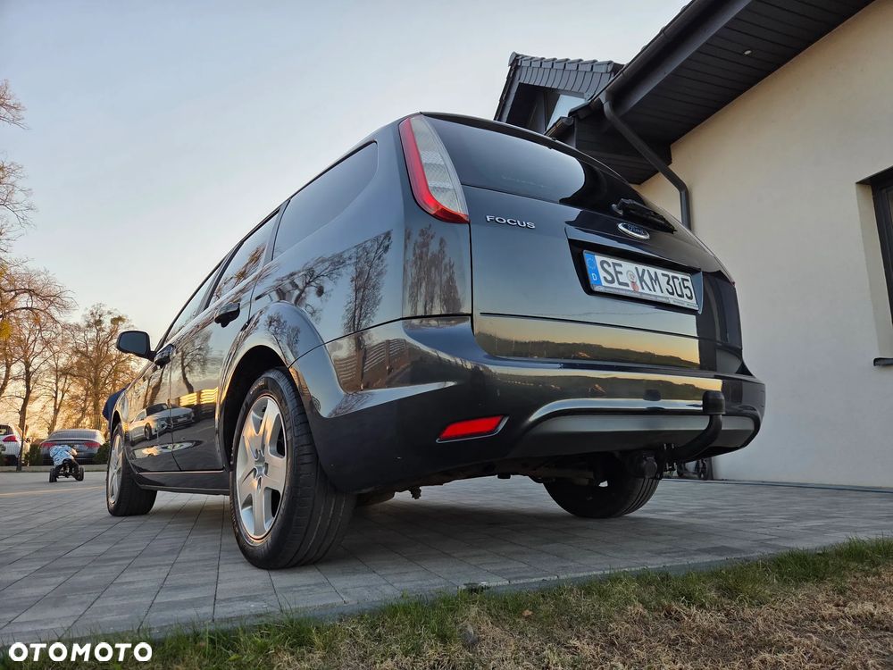 Ford Focus - 8