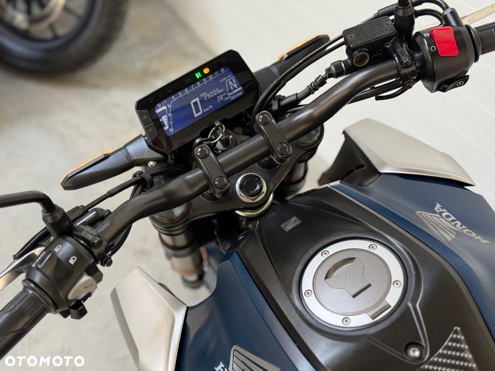 Honda CB - 28